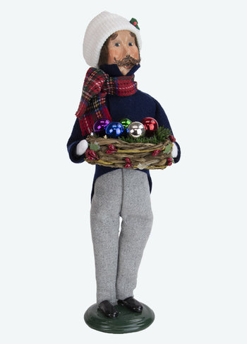 Byers Choice Caroler 2023: Ornament Man